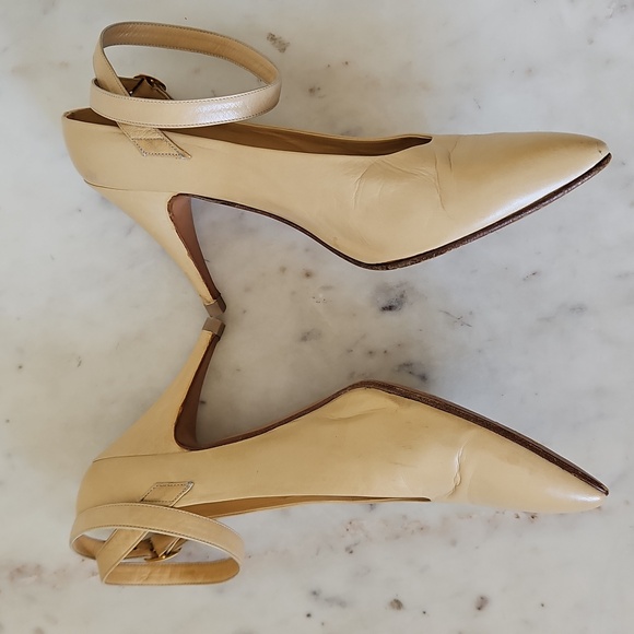ROGER VIVIER: rare vintage silky soft leather ankle strap heels - Picture 5 of 9